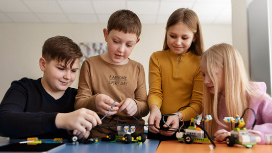 STEM Eğitiminde Oyuncakların Rolü: Bilim, Teknoloji, Mühendislik ve Matematiği Oyunla Öğretmek