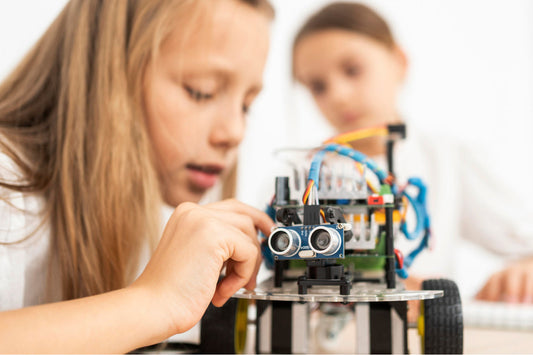 STEM Oyuncakları ile Dikkat ve Odaklanma Becerileri Nasıl Geliştirilir?