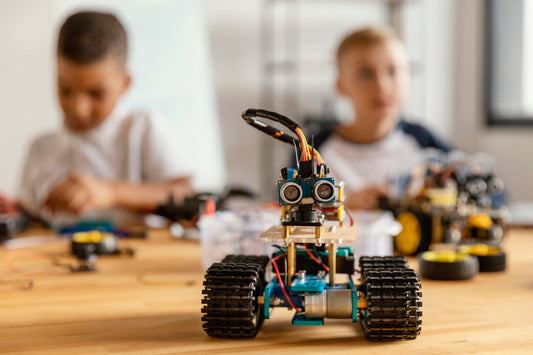 STEM Oyuncakları ile Ekran Süresini Üretkenliğe Dönüştürmenin 6 Yolu